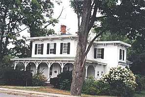 watersedge.jpg (40427 bytes)